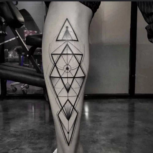 tatuaż geometryczny
